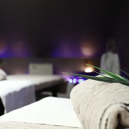 Szálloda Antares & La Rivière-Saint-Sauveur