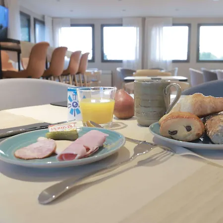 Antares & La Rivière-Saint-Sauveur