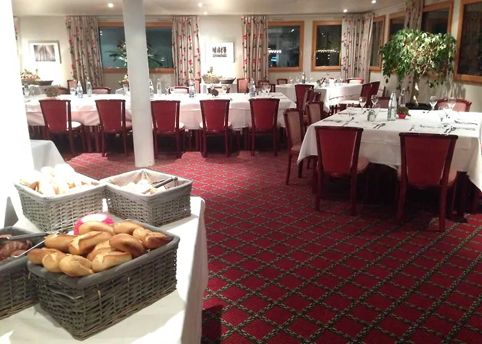 Antares & Szálloda La Rivière-Saint-Sauveur