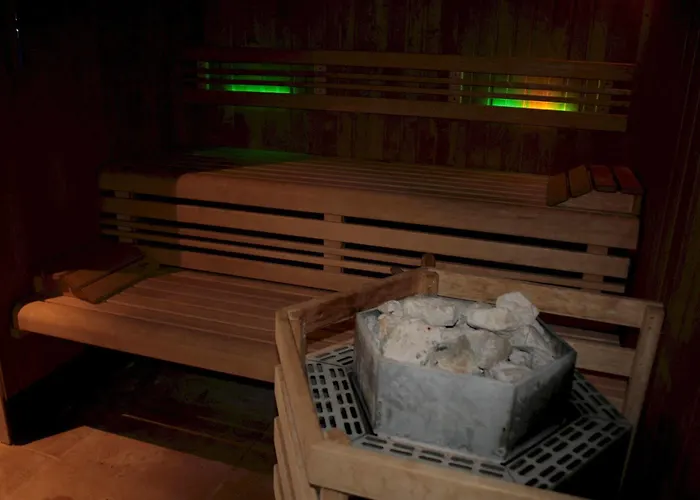 Szálloda Antares & La Rivière-Saint-Sauveur