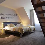 Antares & Ξενοδοχείο 3*