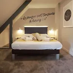 Antares & 3* La Rivière-Saint-Sauveur