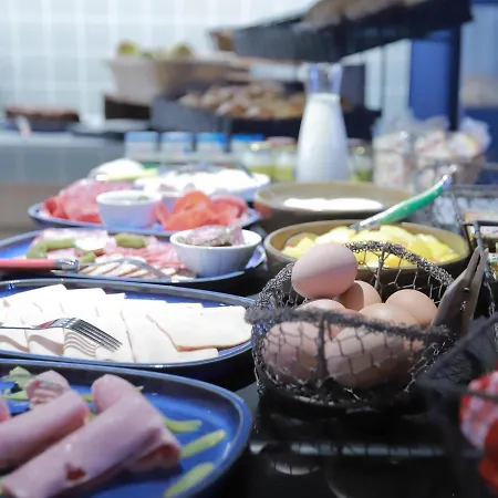 Antares & Ξενοδοχείο