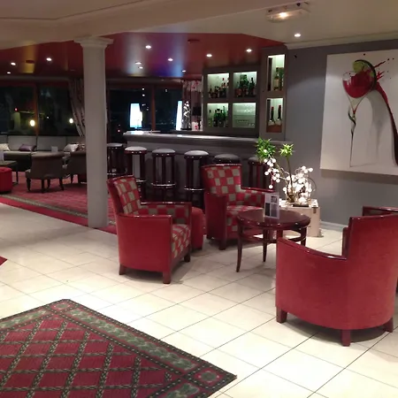 Antares & 3* La Rivière-Saint-Sauveur