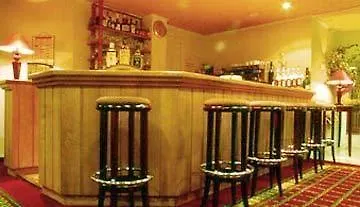 Antares & 3* La Rivière-Saint-Sauveur