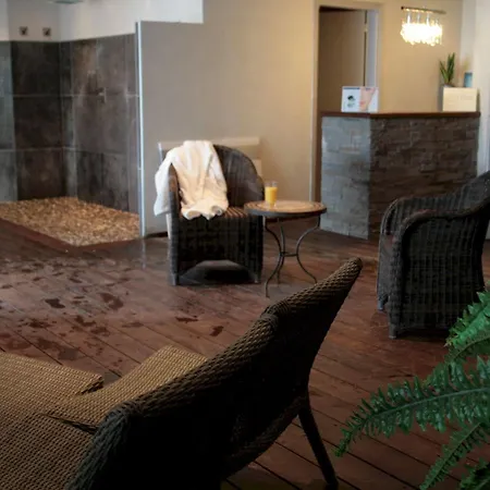 Ξενοδοχείο Antares & La Rivière-Saint-Sauveur