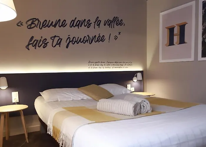 Antares & Hotel La Rivière-Saint-Sauveur