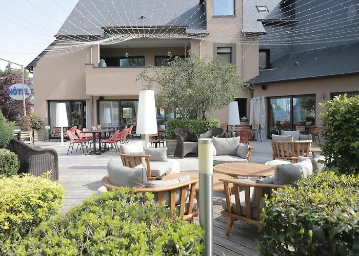 Hotel Antares & La Riviere-Saint-Sauveur