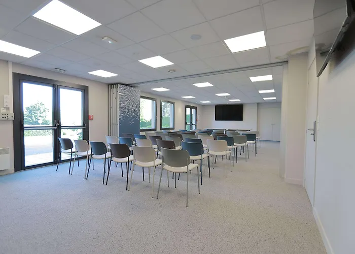 Hotel Antares & La Riviere-Saint-Sauveur